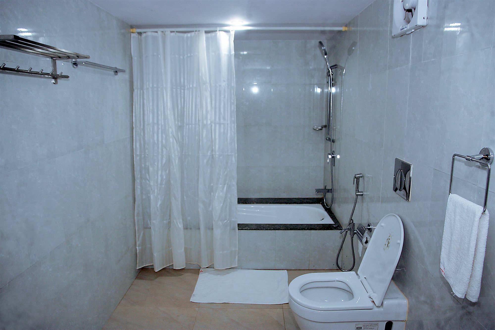Morjim Holiday Beach Resort Екстериор снимка